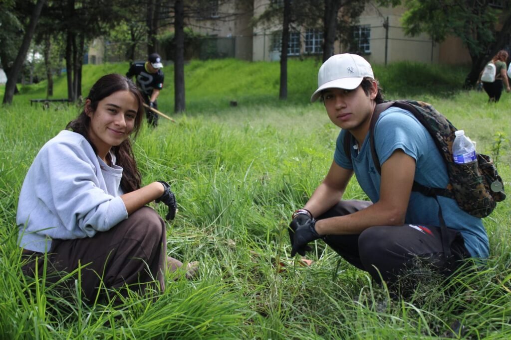 Tequios por la Transformación y Cortos por la Paz con miles de jóvenes recuperando espacios públicos en municipios del Estado de México.