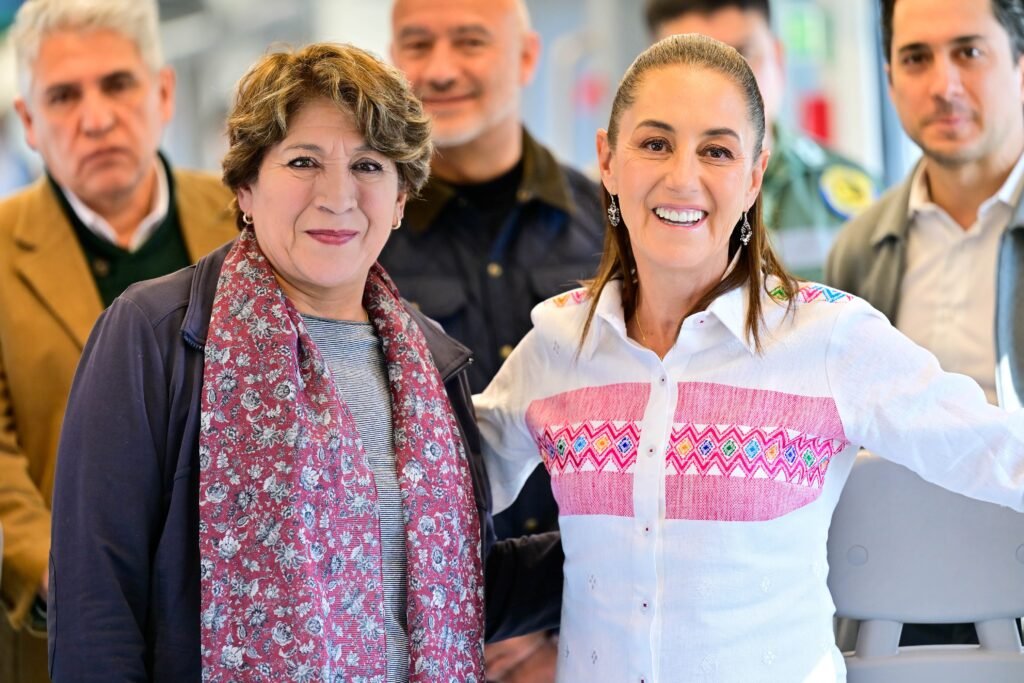 Gira de Claudia Sheinbaum en Estado de México junto a Delfina Gómez.