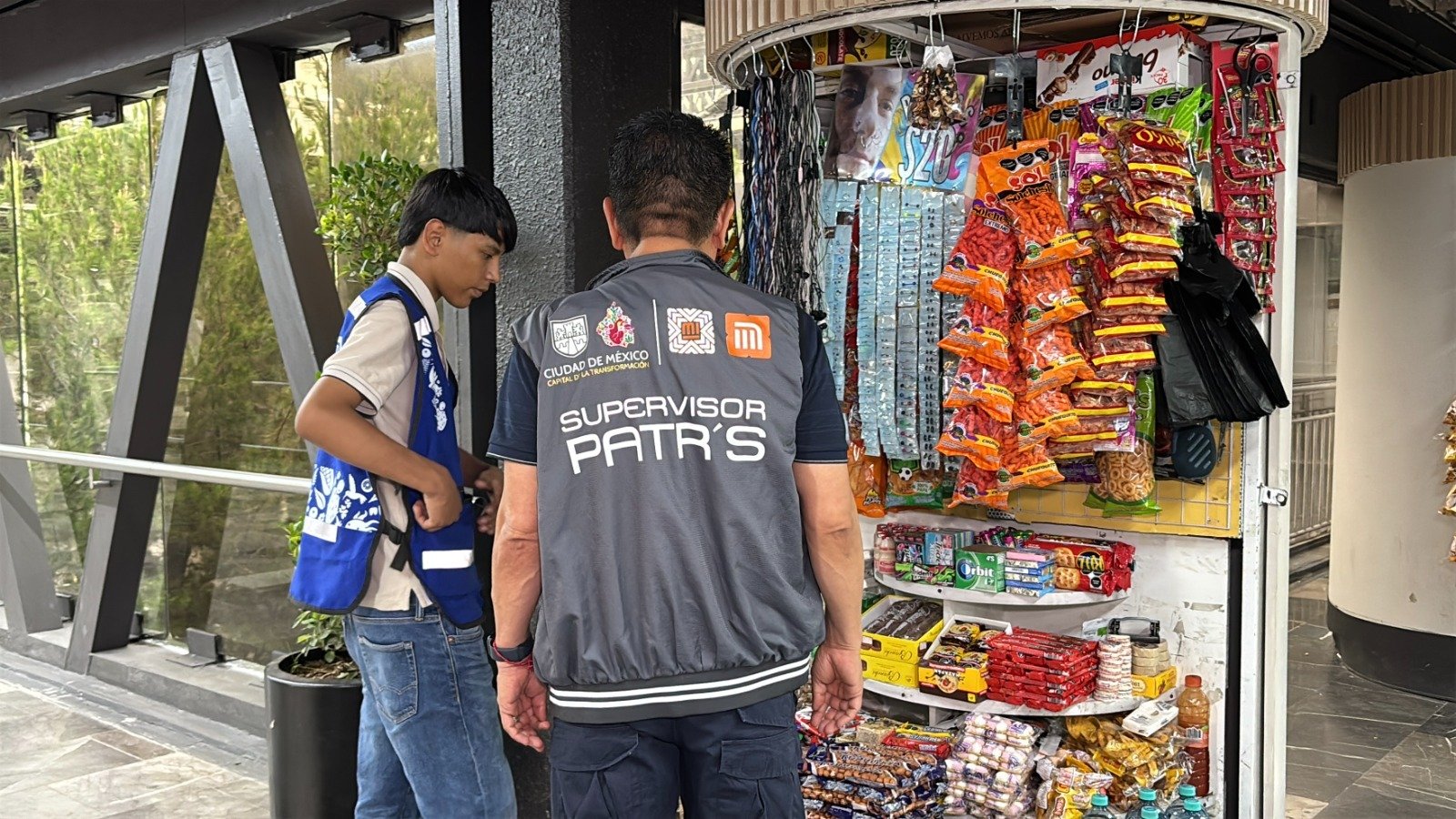 Reglamento de comercios en el Metro en vigor 2026