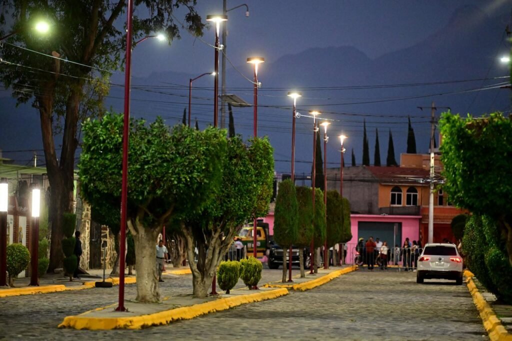 senderos seguros plan oriente con iluminacion led en edomex