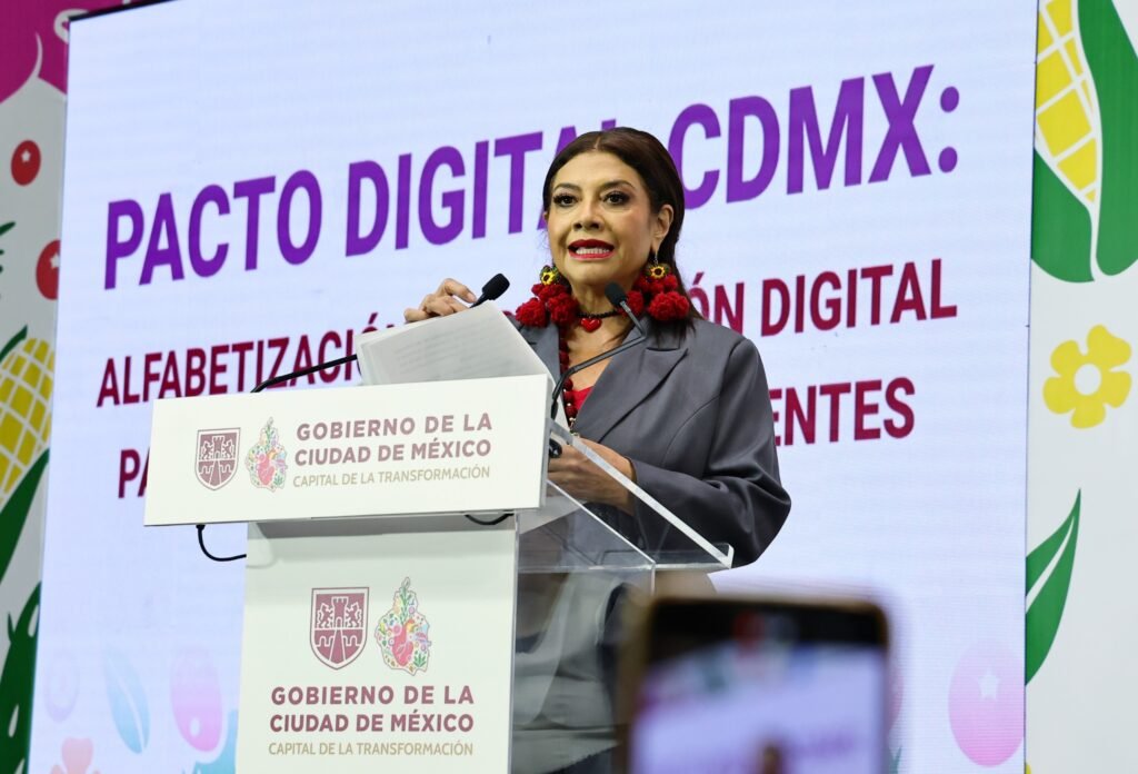 clara brugada llama a un pacto digital que proteja a infancias y adolescencias