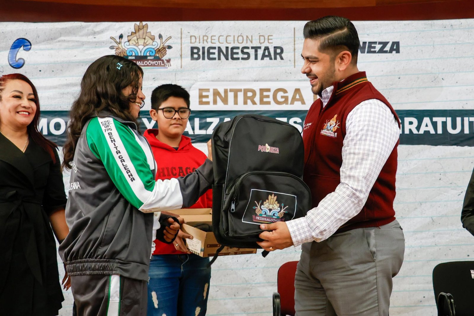 Mochila Escolar y Zapato Escolar 2026