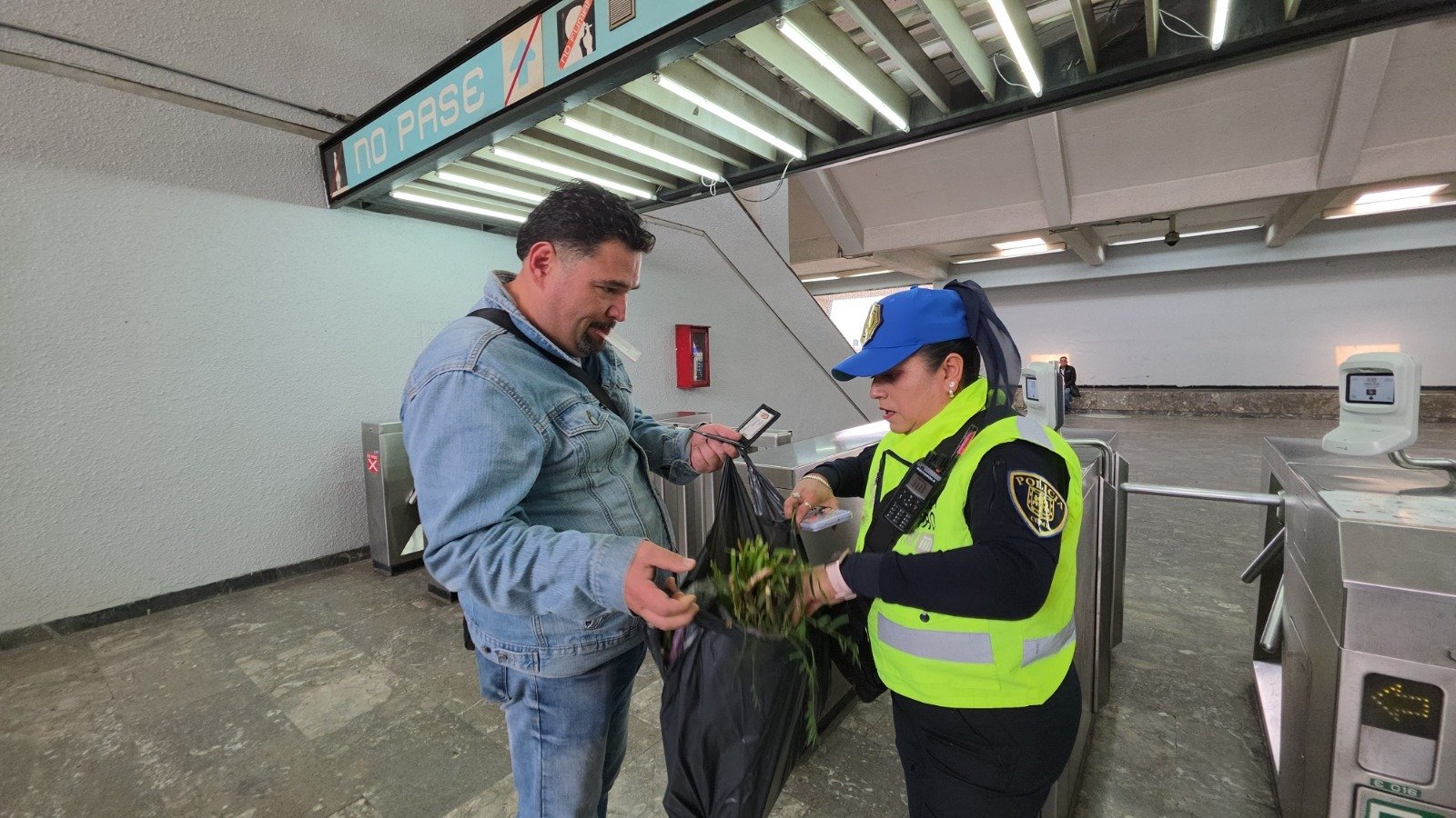 Operativo Cero Pirotecnia en el Metro