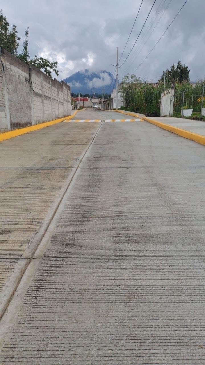 pavimentación de la calle Emiliano Zapata en Amecameca