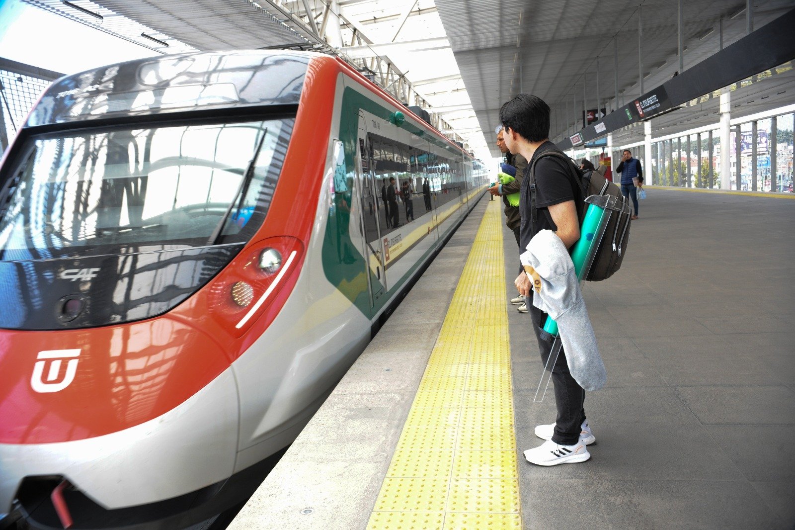 Tren El Insurgente conecta Edoméx y CDMX