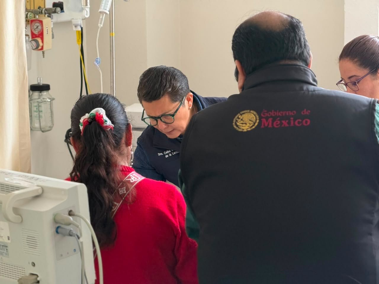 Atención médica a lesionados por accidente por pirotecnia en Temascalcingo Estado de México