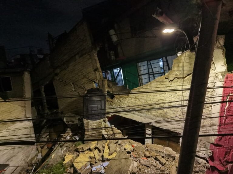 Explosión en taquería de Minas de Cristo atendida por cuerpos de emergencia en Álvaro Obregón