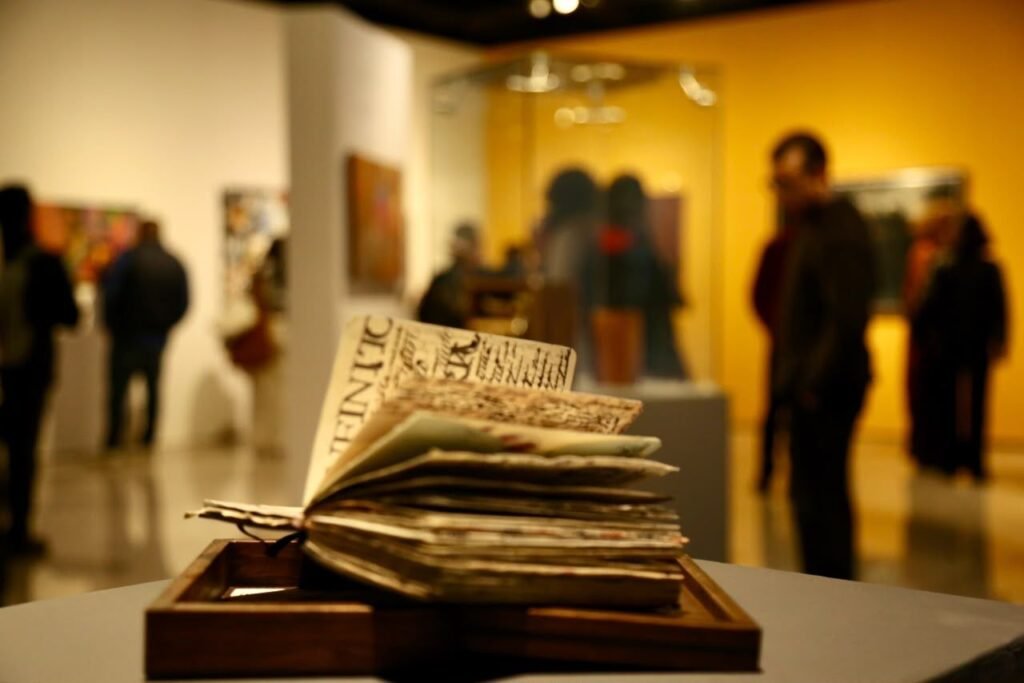 Primera Bienal Mexiquense con más de 80 obras de arte contemporáneo en Toluca