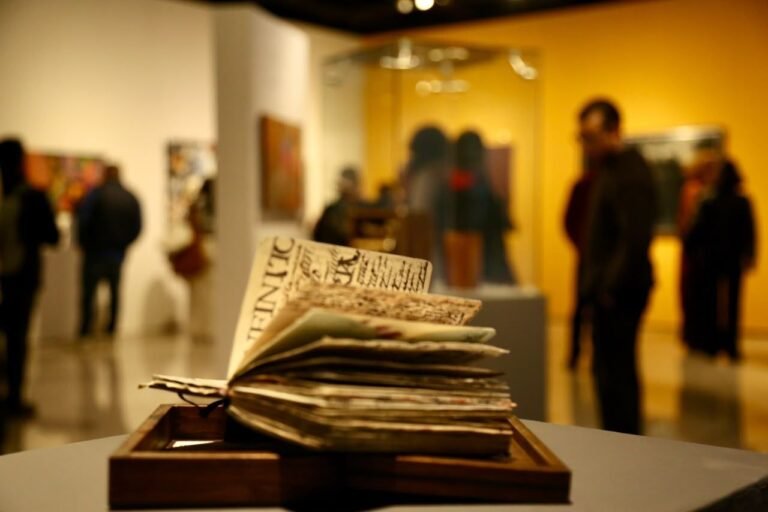 Primera Bienal Mexiquense con más de 80 obras de arte contemporáneo en Toluca