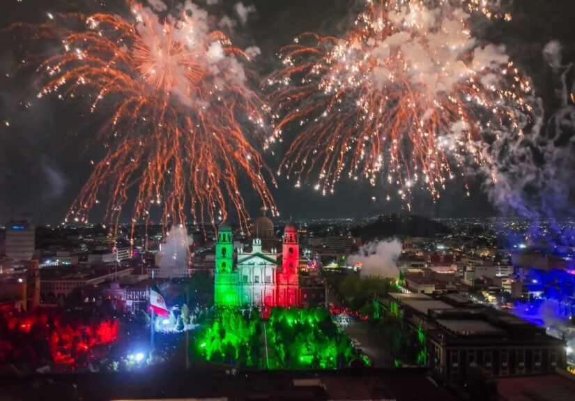 Grito de Independencia de Delfina Gómez en Toluca