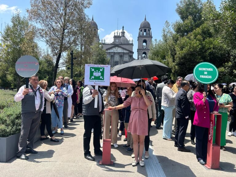 Segundo Simulacro Nacional 2026 con familias participando en ejercicio preventivo en el Estado de México