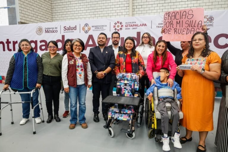 ayudas técnicas en Iztapalapa entregadas a personas con discapacidad y adultos mayores